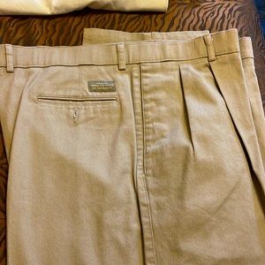Haggar dress slacks for men size 40 waist 31 length